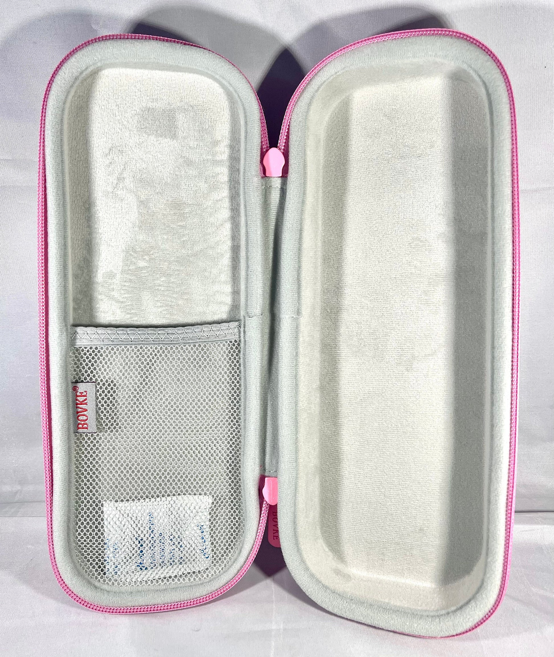BLINGED STETHOSCOPE CASE (SIDE POCKET)-
-Guaranteed to prevent any damage to your Stethoscope!  
-External dimension: 10.87 x 4.18 x 2.72 inch, Internal dimension: 10.12 x 3.54x 1.97 inch
- one mesh pocket for other care accessories
